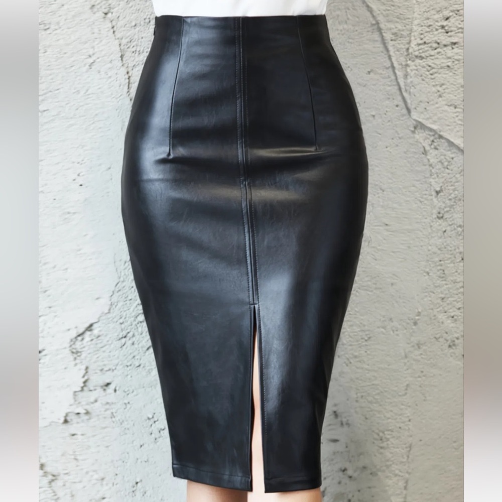Sexy black leather skirt
